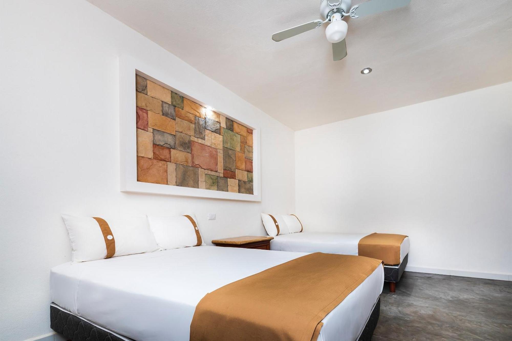 Capital O Hotel Joyma Suites, San Luis Сан-Луис-Потоси Экстерьер фото